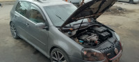 voitures-volkswagen-golf-5-2004-edition-30-blida-algerie