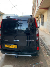 voitures-renault-kangoo-2015-privilege-sidi-akkacha-chlef-algerie