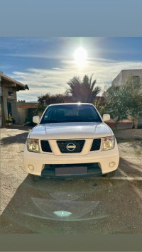 voitures-nissan-navara-2016-double-cabine-talaifacene-setif-algerie