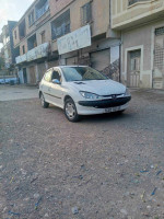 voitures-peugeot-206-2002-batna-algerie