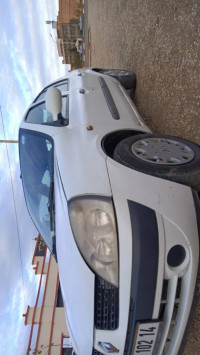 voitures-renault-clio-classique-2002-sougueur-tiaret-algerie