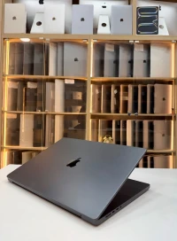 Macbook pro m3 pro 16 inch 36/512