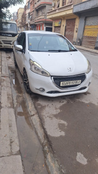 voitures-peugeot-208-2012-access-batna-algerie