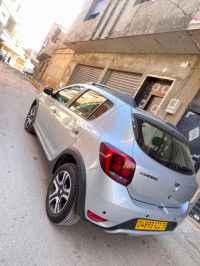 voitures-dacia-sandero-2022-stepway-privilege-bir-el-djir-oran-algerie