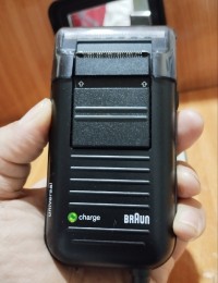 Rasoir électrique BRAUN 5556 Universal