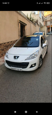 voitures-peugeot-207-2012-allure-saoula-alger-algerie