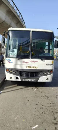 Izuzu Urbain 27 2007