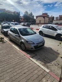 voitures-renault-clio-3-2010-djelfa-algerie
