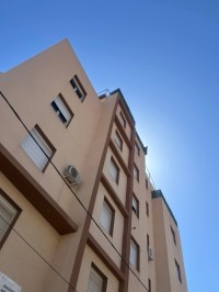 شقة-بيع-4-غرف-الجزائر-حسين-داي