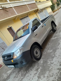 voitures-toyota-hilux-2011-boukadir-chlef-algerie