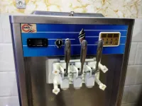 آلة صنع المثلجات كوماف ستار machine a créme comaf star 