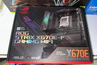 ASUS ROG STRIX X670E-F GAMING WIFI Carte mere