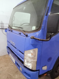 camion-isuzu-2013-djelfa-algerie