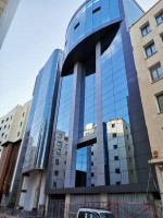 بناء-و-أشغال-mur-rideau-alucobond-habillage-inter-et-exterieur-menuiseries-pvc-aluminium-travaux-de-fer-بئر-خادم-الجزائر