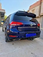 moyenne-berline-volkswagen-golf-7-2017-confort-line-bir-chouhada-oum-el-bouaghi-algerie