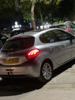 voitures-peugeot-208-2020-allure-facelift-annaba-algerie