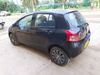 voitures-toyota-yaris-2007-base-clim-bordj-el-bahri-alger-algerie