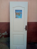 autre-porte-salle-de-bain-avec-cadre-fouka-tipaza-algerie