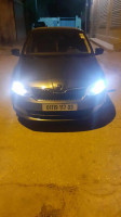 voitures-skoda-fabia-2017-style-avec-toit-panoramique-blida-algerie