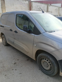 voitures-fiat-doblo-2024-skikda-algerie