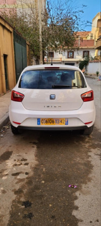 voitures-seat-ibiza-2012-fully-bou-ismail-tipaza-algerie