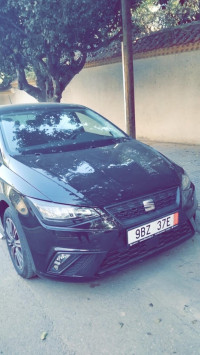 voitures-seat-ibiza-2023-style-alger-centre-algerie