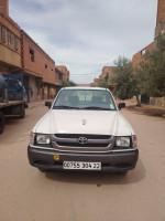 voitures-toyota-hilux-2004-takhemaret-tiaret-algerie