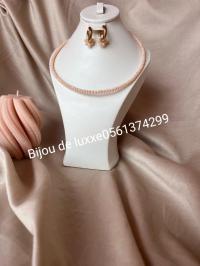 Collier et boucles tendance en cristal et acier inoxydable garanti thumbnail 3