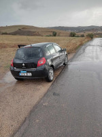 voitures-renault-clio-3-2006-draa-el-mizan-tizi-ouzou-algerie