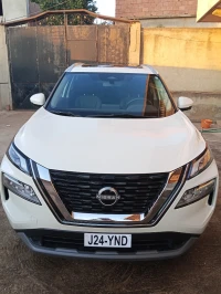 Nissan Rogue sv awd 2023 2023 سيارة عائلية الي راه احوس يكسب مرحبا بيك