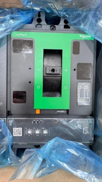 DISJONCTEUR MCCB 4P 630 70KA SCHNEIDER 