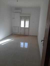 appartement-location-f4-tipaza-kolea-algerie