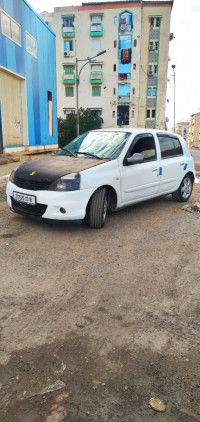 voitures-renault-clio-campus-2013-bye-tessala-el-merdja-alger-algerie