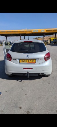 سيارات-peugeot-208-2017-gt-line-تيغرغار-باتنة-الجزائر