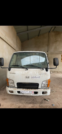 camion-hyundai-hd-35-2018-relizane-algerie