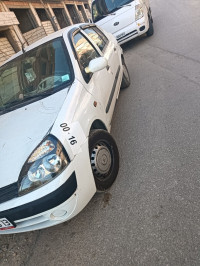 voitures-renault-clio-classique-2005-mansourah-tlemcen-algerie