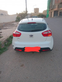 voitures-kia-rio-5-portes-2014-sidi-bel-abbes-algerie