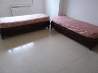 lits-2-x-banquettes-en-hetres-2mx75cm-avec-leurs-matelas-kolea-tipaza-algerie