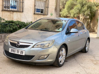 voitures-opel-astra-2013-blida-algerie