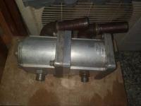 Pompe hydrolique double corp