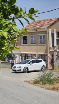 سيارات-seat-leon-2011-مقلع-تيزي-وزو-الجزائر