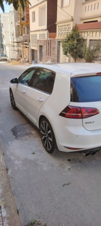 سيارات-volkswagen-golf-7-2017-الجزائر-وسط