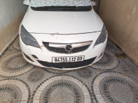 voitures-opel-astra-2012-sport-laghouat-algerie