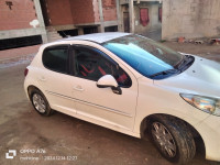 voitures-peugeot-207-2013-bordj-el-kiffan-alger-algerie