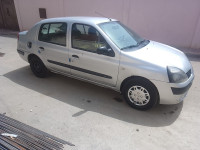 voitures-renault-clio-classique-2006-blida-algerie