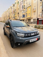 voitures-dacia-duster-2023-gold-mascara-algerie