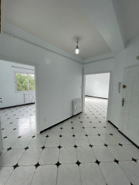 appartement-location-f2-alger-said-hamdine-algerie