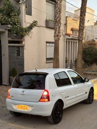 voitures-renault-clio-campus-2014-extreme-mansourah-tlemcen-algerie