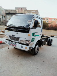 camion-yuejin-14-2009-setif-algerie