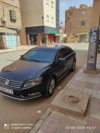 voitures-volkswagen-passat-2011-bechar-algerie